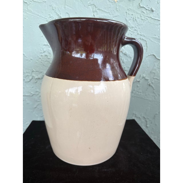 Farmhouse Vintage American Two-Tone Pottery Water Jug Pitcher in Brown & Cream Glaze For Sale - Image 3 of 8