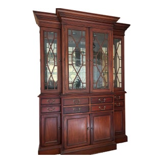 Mid 20th Century Drexel Heritage China Cabinet For Sale