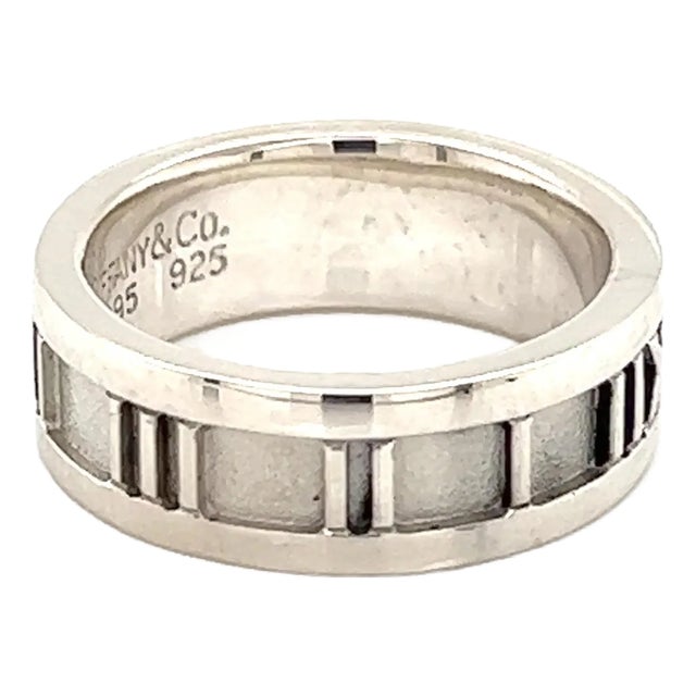 1990s Tiffany & Co Estate Sterling Silver Ring Size 4.25, 5.2 Grams, Size 4.25 For Sale