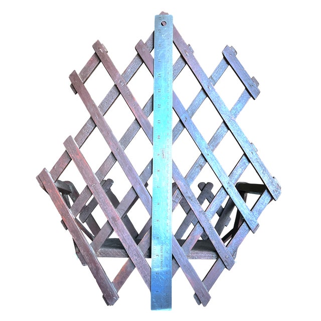 Antique Wooden Accordion Peg Shelf Wall Pocket in the Style of Sister Parish For Sale - Image 10 of 10