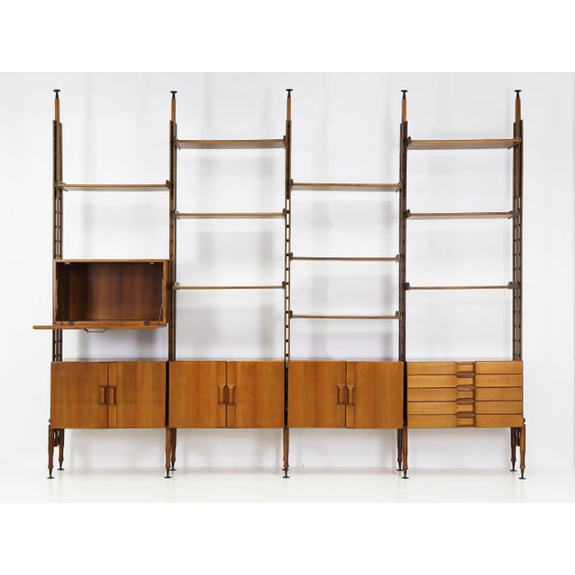 Floor-to-Ceiling Bookcase in the style of Franco Albini, Italy, 1960s For Sale - Image 11 of 18