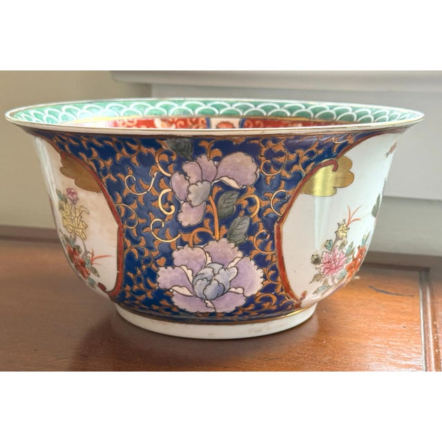 Hand Painted Chinese Chinoiserie Bowl - 10" Diameter For Sale - Image 11 of 12
