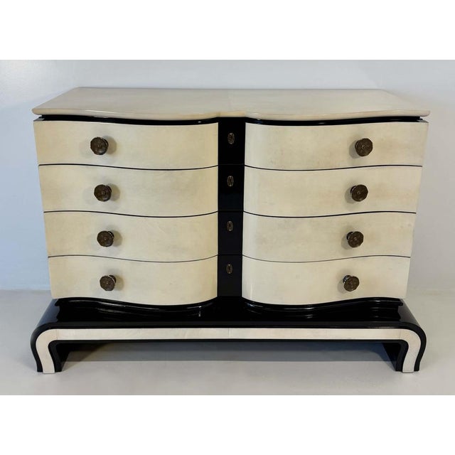 Art Deco Chest of Drawers in Parchment and Black Lacquer by Osvaldo Borsani for Borsani, 1940s For Sale - Image 3 of 15