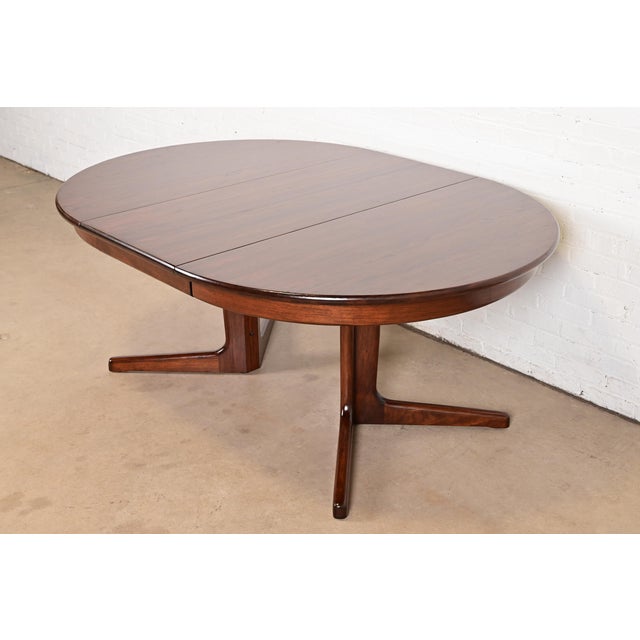 Mid-Century Modern Skovby Danish Modern Sculpted Rosewood Extension Dining Table, Newly Refinished For Sale - Image 3 of 14