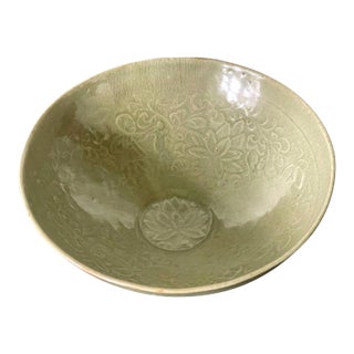 Antique Korean Ceramic Bowl with Carved Design Goryeo Dynasty For Sale