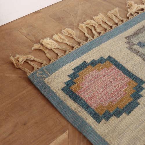 Beige Mid-Century Swedish Handmade Flat Weave Rug For Sale - Image 8 of 13