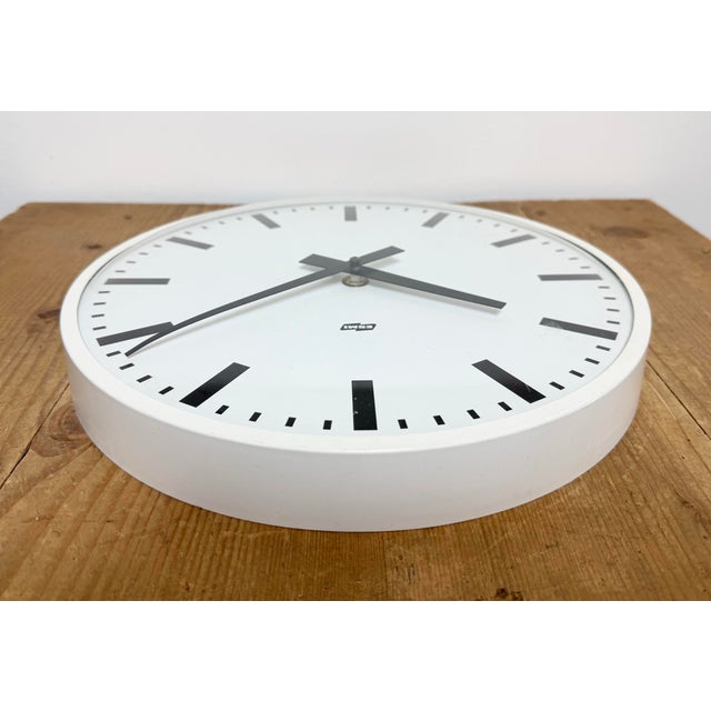 Vintage White Bakelite Wall Clock from Esmi, 1980s For Sale - Image 13 of 17