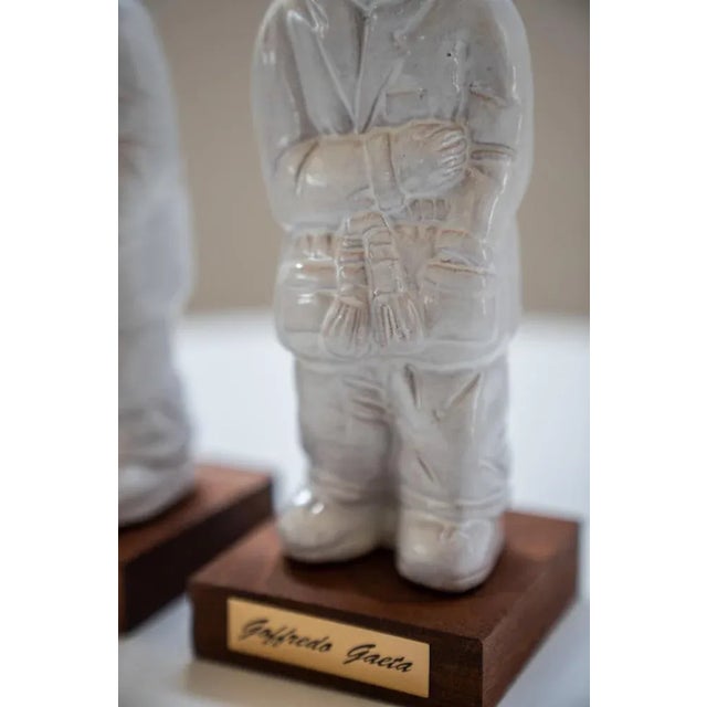 Gold Earthenware Ceramic Figurines by Goffredo Gaeta, 1970, Set of 2 For Sale - Image 8 of 12