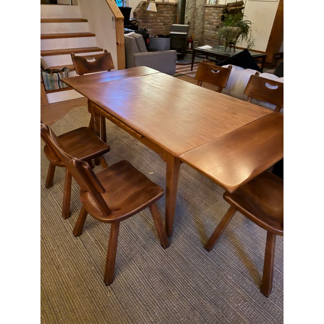 Mid-Century Modern Vintage Mid-Century Cushman Colonial Creations Cantilever Leaf Extension Dining Table & Set of 6 Chairs For Sale - Image 3 of 11