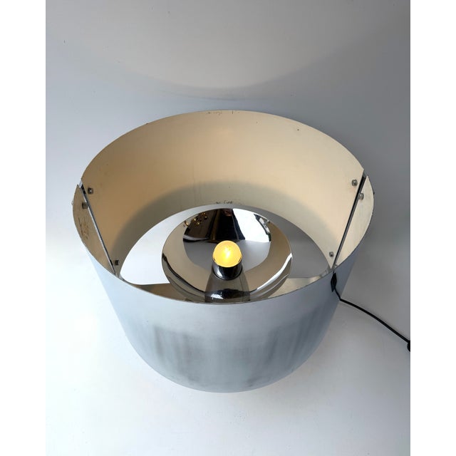 Pair of table or bedside lamps in metal by the designer Paolo Caliari for the italian manufacture Linea T. Famous design...