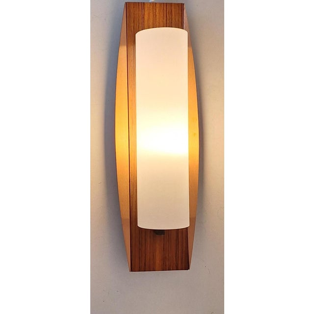 1970s Vintage Wall Lamp with Copper Frame and Teak, 1970s For Sale - Image 5 of 11