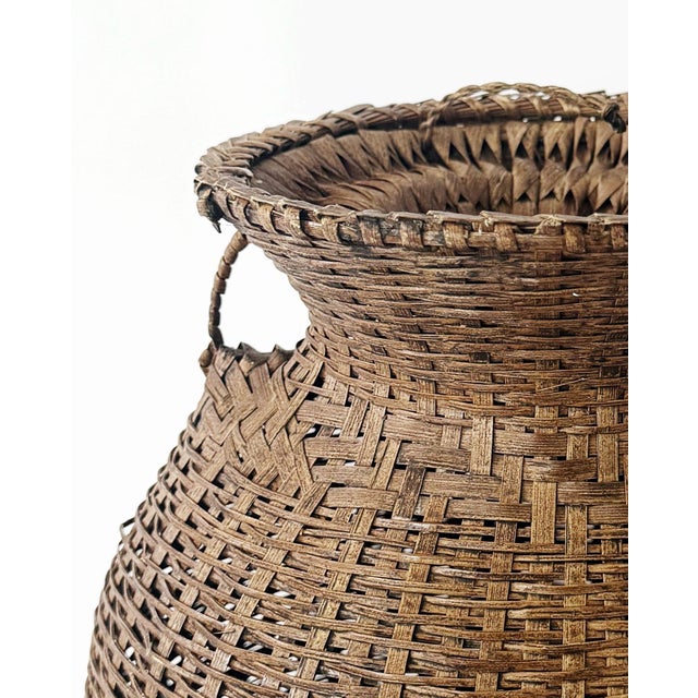 Japanese Vintage 1960s Philippines Alat Fish Creel Bamboo Basket & Funnel For Sale - Image 3 of 7