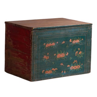 Chinese Trunk in Green-Lacquered Elm, 1900 For Sale