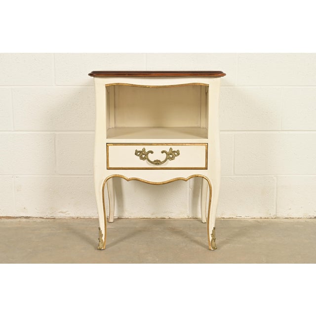 Kindel Furniture French Provincial Louis XV Cream Lacquered and Gold Gilt Nightstand, 1970s For Sale - Image 15 of 15