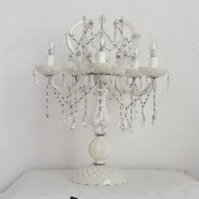 White Murano Glass Table Lamp with Pendants, Crystal Octagons Chains, 5 Lights, Handmade Made in Italy, 2000s For Sale - Image 6 of 13