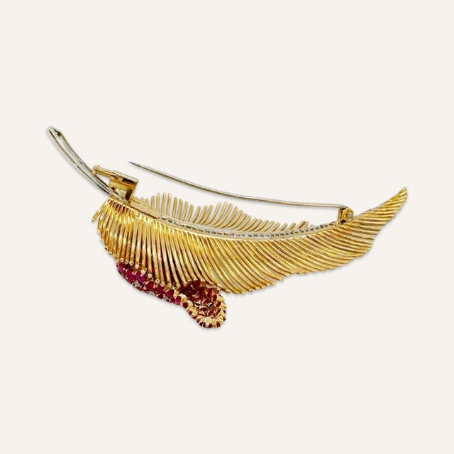 Metal 1940s Deco 18k Gold Leaf With Ruby and Diamond Spadix Brooch For Sale - Image 7 of 9