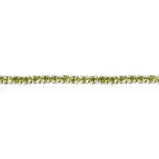 Round Cut Peridot 8.6 Carat Gemstone Sleek Bracelet in 925 Silver For Sale - Image 6 of 12