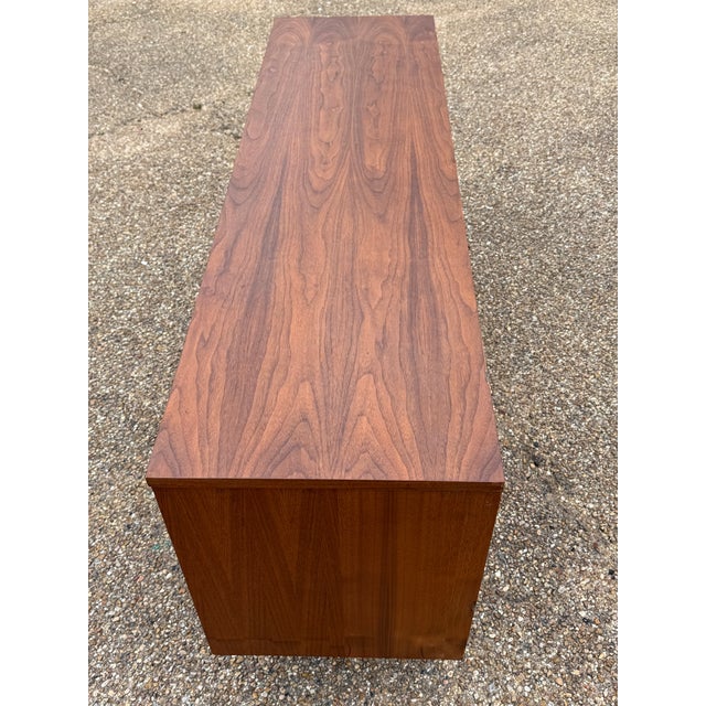 1960s 1960s Mainline by Hooker 9 Drawer Dresser, Attributed For Sale - Image 5 of 6