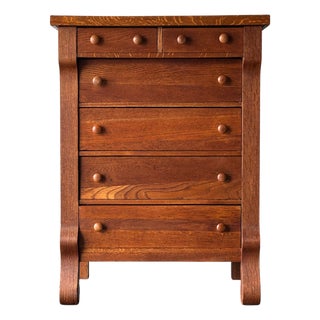Early 20th Century Turn-of-the-Century Quartersawn Oak Chest of Drawers For Sale