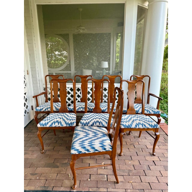 Thomasville Set of 8 Vintage Queen Anne Mahogany Dining Chairs For Sale - Image 4 of 6