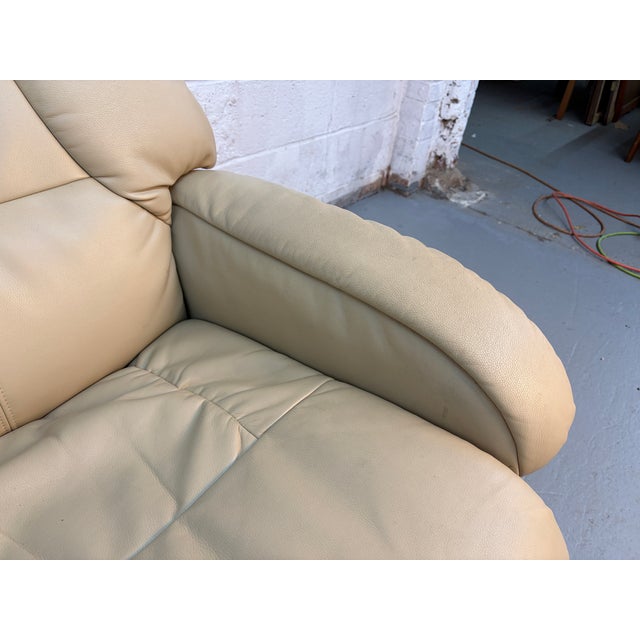 Mid 20th Century Leather Reclining Lounge Chair & Ottoman For Sale - Image 12 of 12