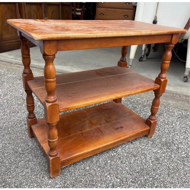 Cushman Colonial Creatikns Three Shelf News Table No. 0108. From Catamount Tavern Collection. It’s in beautiful original...
