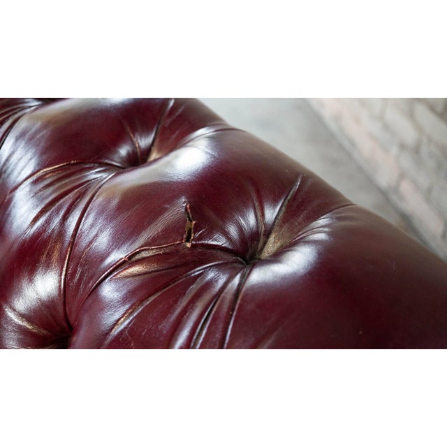 Late 20th Century English Traditional Chesterfield Tufted Oxblood Leather Sofa For Sale - Image 14 of 18