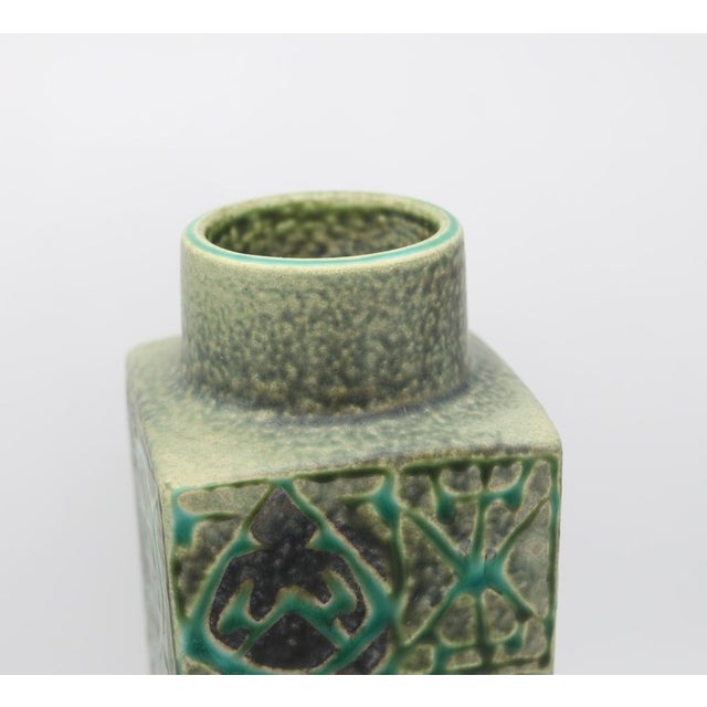 Mid-Century Modern 1960s Blue-Green Model 712 Ceramic Vase by Nils Thorssen for Royal Copenhagen For Sale - Image 3 of 4