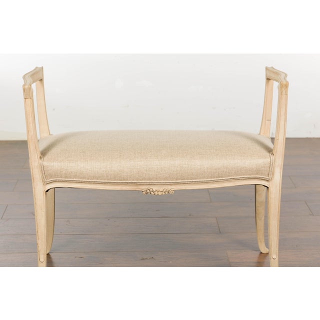1920s French Carved Walnut Upholstered Bench with Natural Finish For Sale In Atlanta - Image 6 of 12
