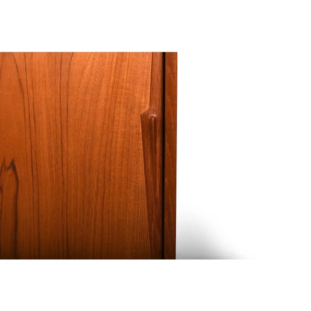1960s Danish Teak Model 19 Highboard from Omann Jun, 1960s For Sale - Image 5 of 13