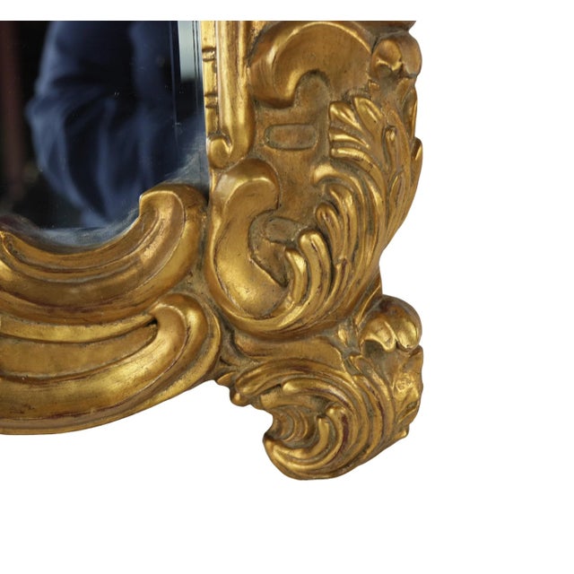 Traditional A Fine Regency-Style Gilt-Carved Wooden Mirror For Sale - Image 3 of 11