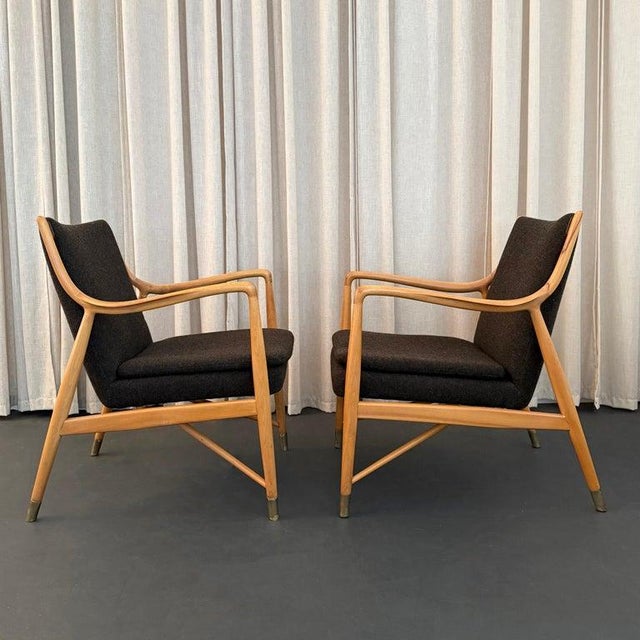 Finn Juhl 1980s Pair of Mid-Century Modern Finn Juhl Model 45 Style Open Armchairs For Sale - Image 4 of 12