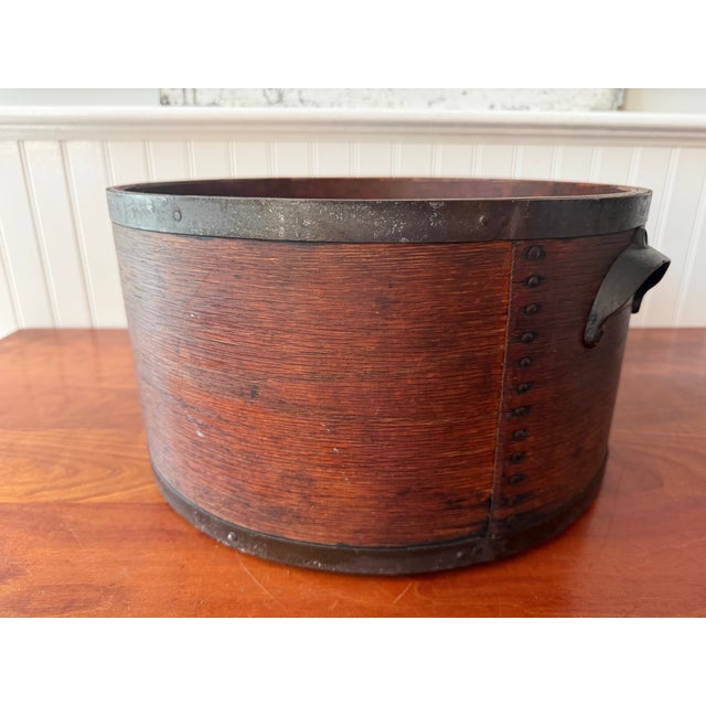 Large Antique New England Wooden Dry Measure by Daniel Cragin, Wilton, New Hampshire – Primitive Grain Measure With Forged Iron Handles For Sale - Image 14 of 16