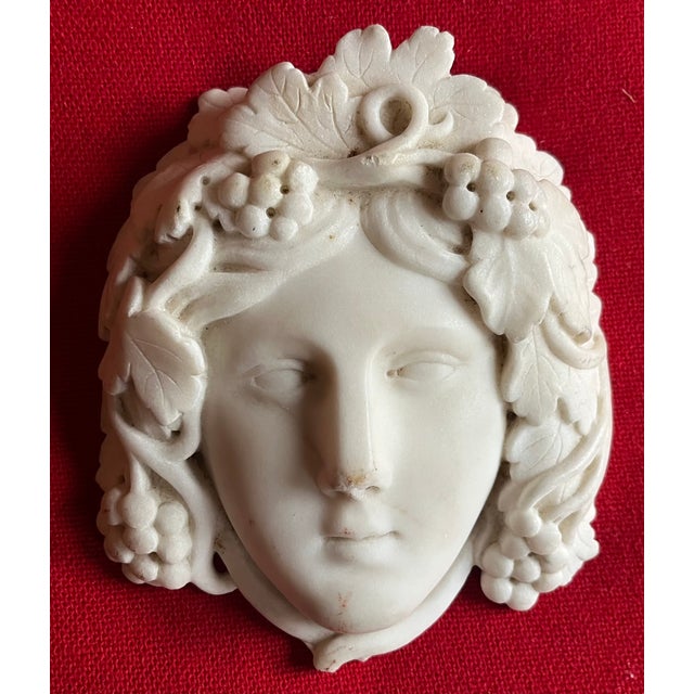Stone Antique English Regency Architectural Elements - Carved White Statuary Marble Masks or Wall Plaques - Classical Youths With Grapevine Hair - A Pair For Sale - Image 7 of 14
