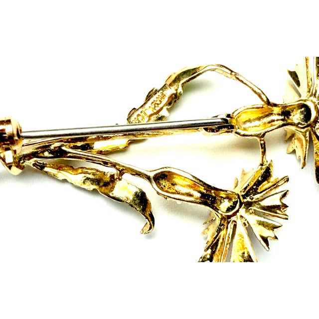 Vintage Italian 18k Gold Ruby & Enamel Floral Brooch – Retro Unisex Lapel Pin For Sale - Image 12 of 12