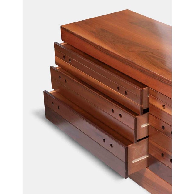 Wood Canaletto Walnut Veneered Chest of Drawers, Italy, 1960s For Sale - Image 7 of 9