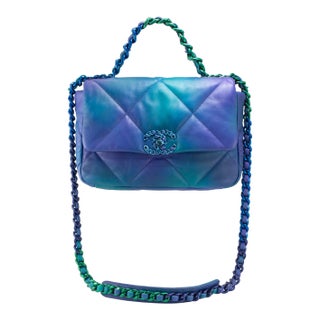 Chanel 19 Medium Tie-Dye Quilted Calfskin Mixed Chain Shoulder Bag For Sale