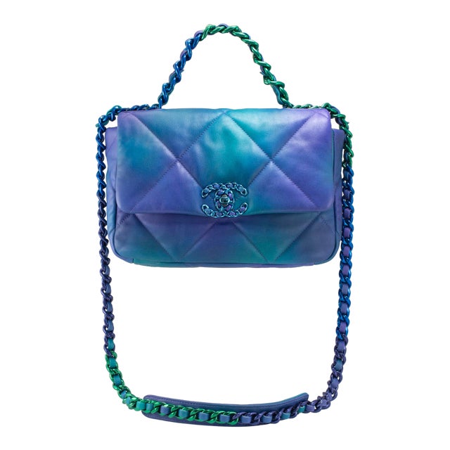 Chanel 19 Medium Tie-Dye Quilted Calfskin Mixed Chain Shoulder Bag For Sale