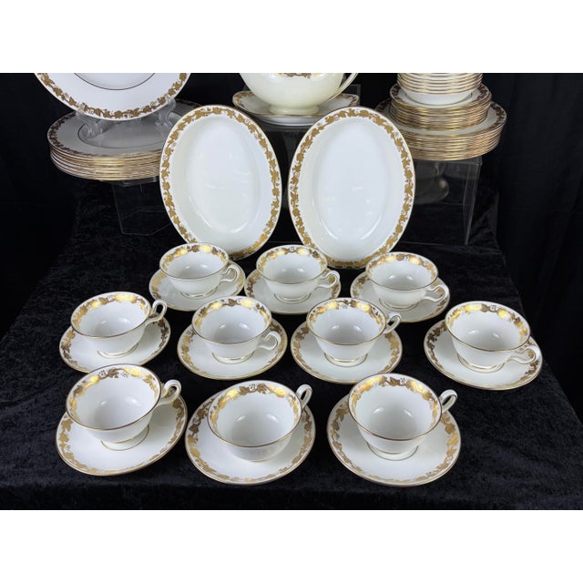 White Wedgwood Whitehall White (W4001) Fine Bone China Dinnerware — Complete 8-Place Estate Setting With Tea Service (59-Piece Master Lot #1) For Sale - Image 8 of 16
