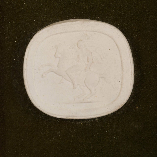 Mid 20th Century Framed Pair of Mid 20th Century Military Medallions For Sale - Image 5 of 16