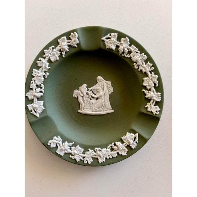 Set of 2 Vintage Wedgwood Sage Green Jasperware Plates, Made in England For Sale In New York - Image 6 of 8