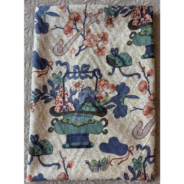 Custom Made Designer Hand Printed Chinoiserie Linen Fabric 3.5 Yards Vintage Blue Green Floral Vase Designer Estate Textile For Sale - Image 4 of 4