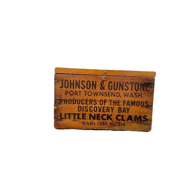 Late 20th Century Early 20th Century Advertising Johnson in Gunston Clambox For Sale - Image 5 of 6