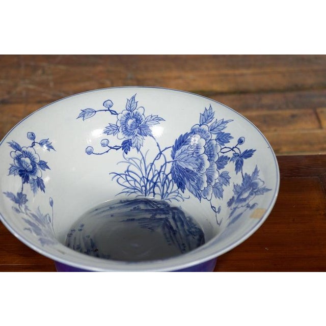 Ceramic Chinese Blue & White Porcelain Wash Basin with Floral Motifs & Cobalt Blue For Sale - Image 7 of 12