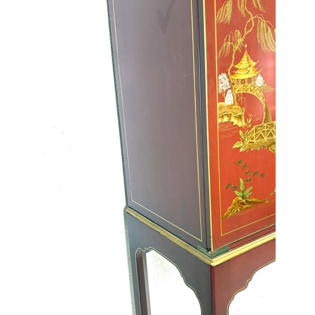 1950s Mid-Century Vintage Hand Painted Cinnabar Chinoiserie Cabinet For Sale - Image 5 of 12