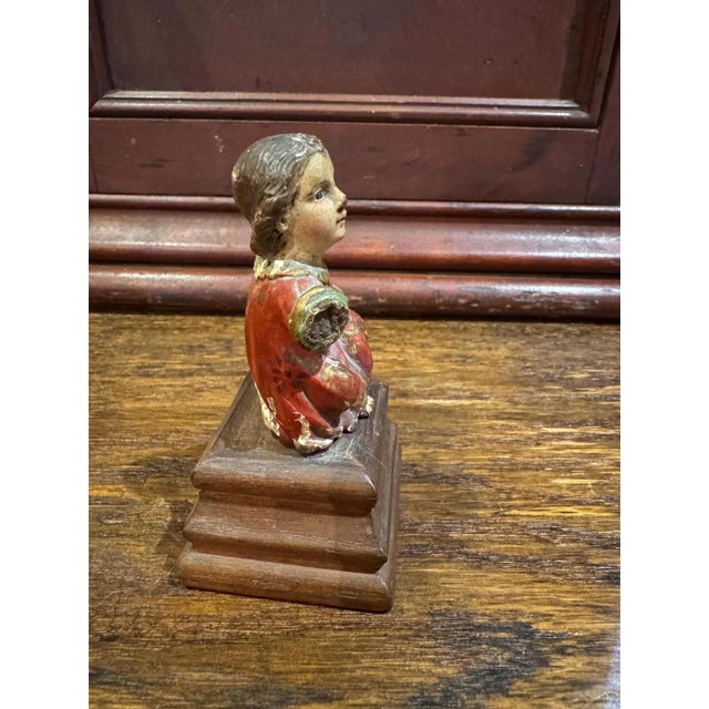 18th Century Polychromed Wooden Santos Sculpture- Christ Child Holding a Sparrow- On Stand For Sale In Pittsburgh - Image 6 of 10