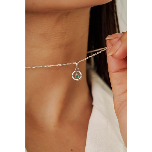 Dainty Floating Emerald Open Circle Pendant for Her in 925 Silver For Sale - Image 4 of 12