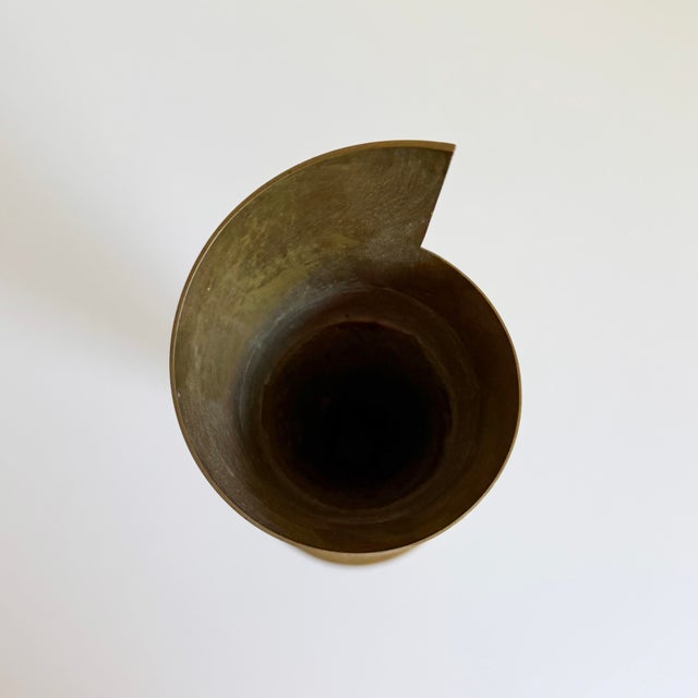 Contemporary 1950s Spiral Brass Vase For Sale - Image 3 of 8