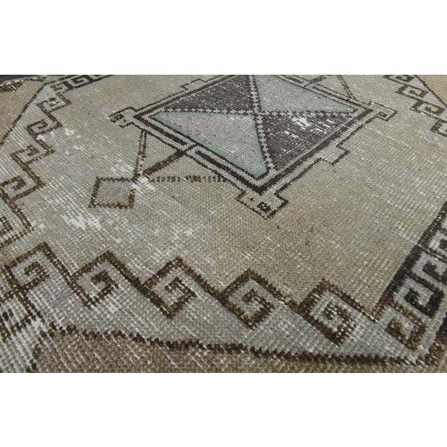 1970s 1970s Vintage Handmade Wool Cotton Turkish Beige Area Rug For Sale - Image 5 of 11