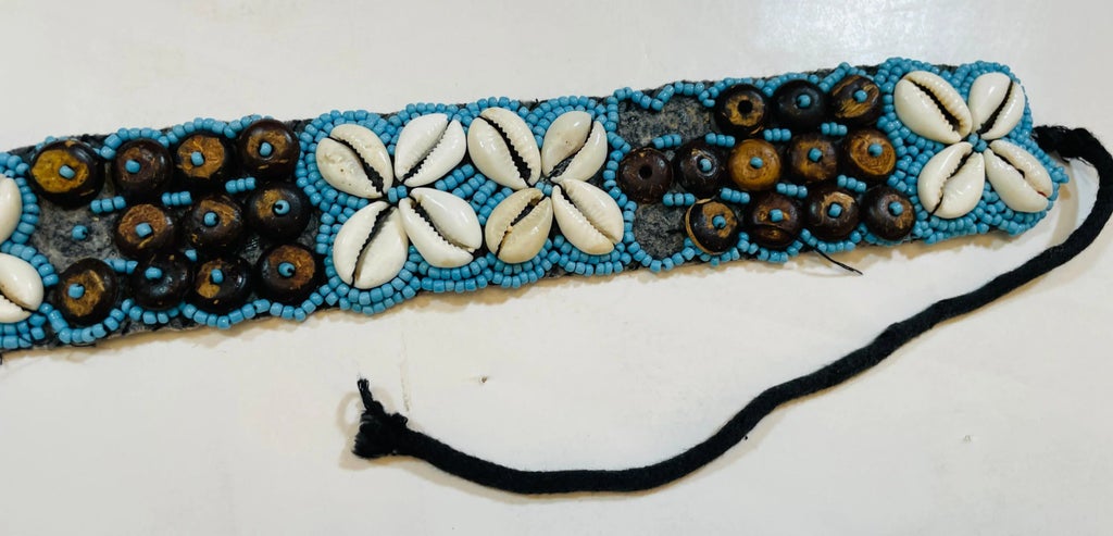 Antica Sartoria elastic belt turquoise glass seed beads a seashell Turquoise Shell Chain Belt | Avara | Avara main image 3